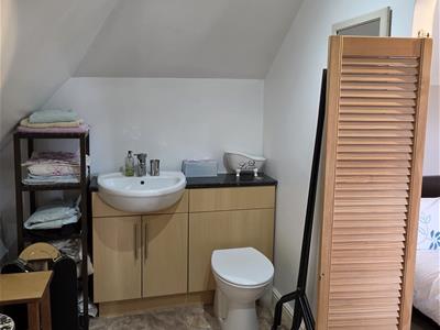 Walk in En Suite Dressing Area